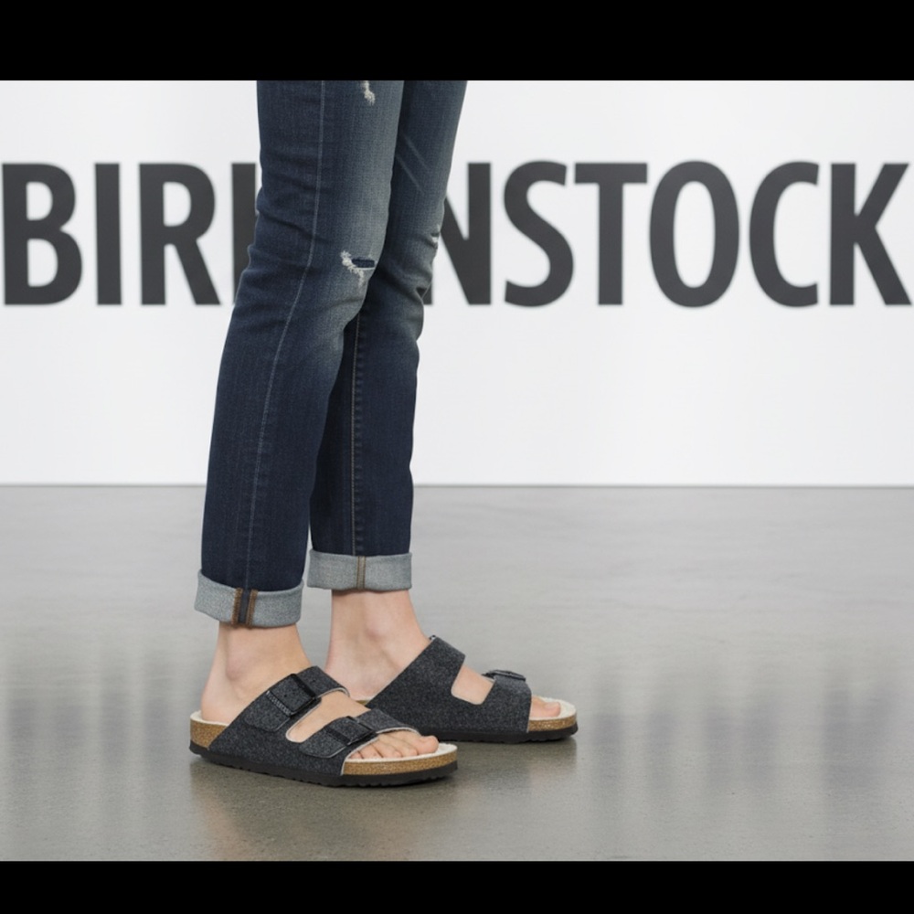 Authentic Birkenstock designer signature Arizona Wool Felt Shearling Sandals 7